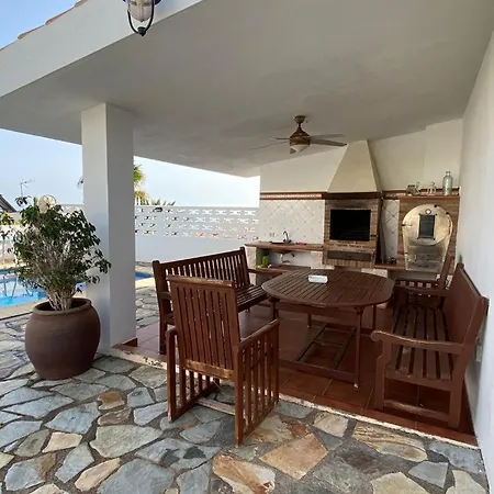 بيت للعطل El Paraiso كانديلاريا