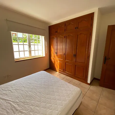 El Paraiso Nyaraló *